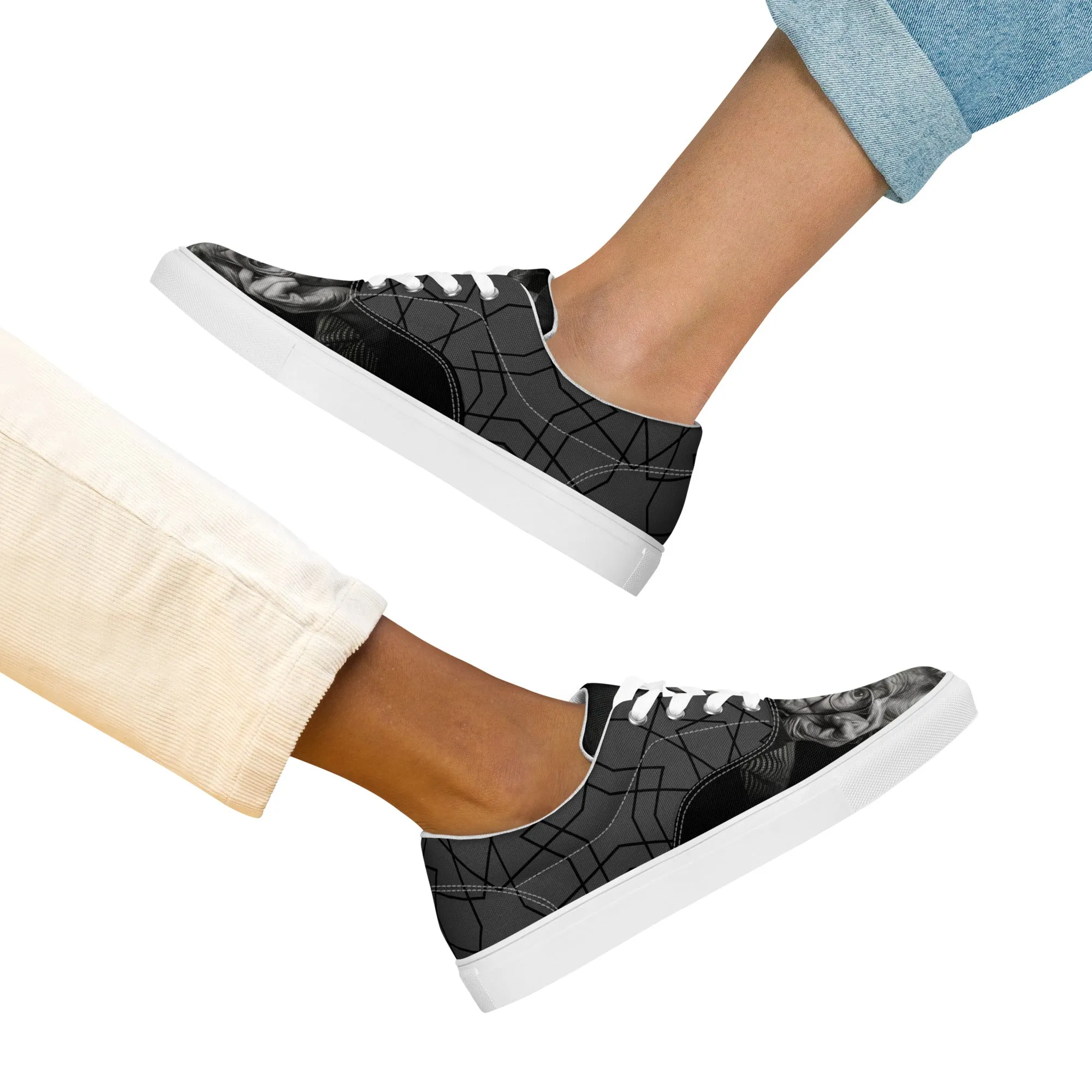 Graceful Glance Women’s lace-up canvas shoes