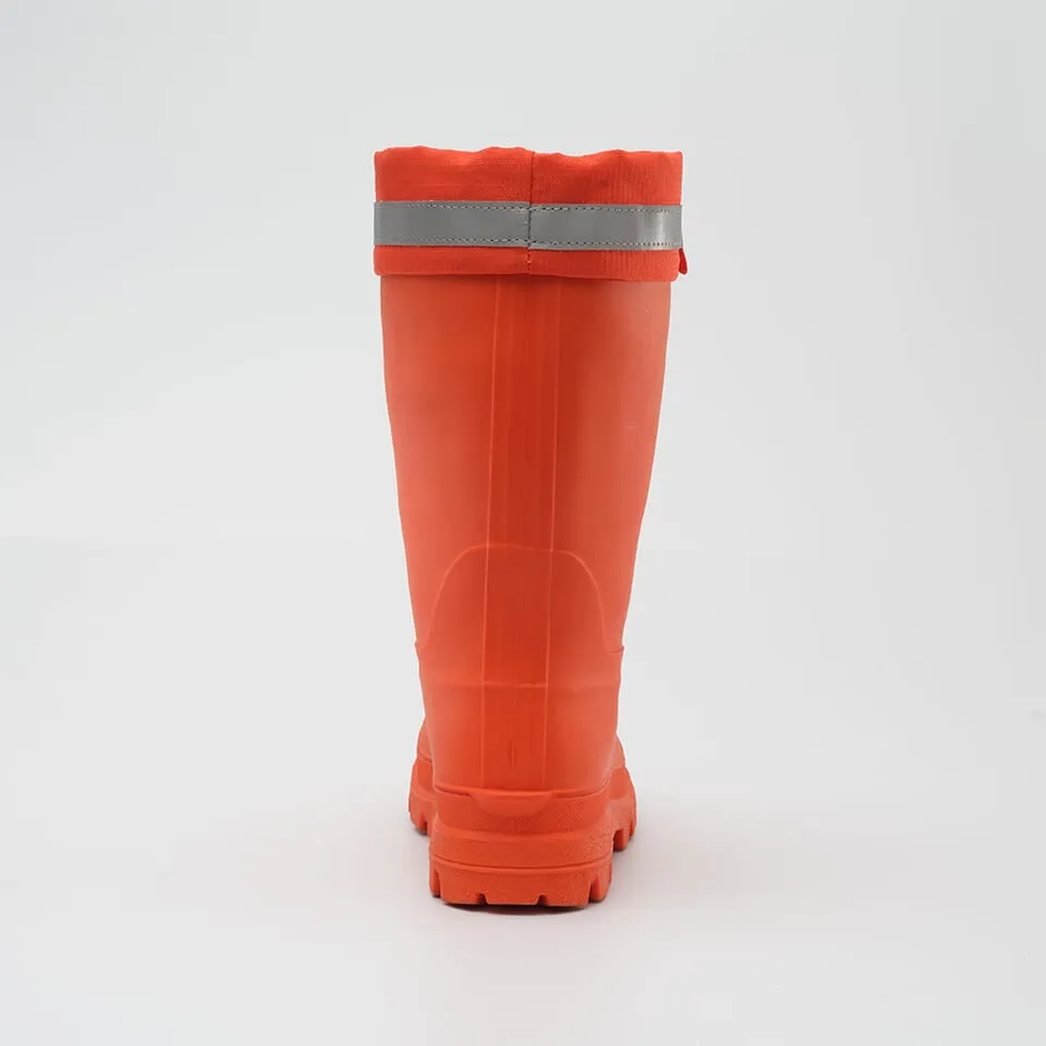 Sure! The optimized title for this e-commerce product is Womens Arctic Tundra MTL Boots.